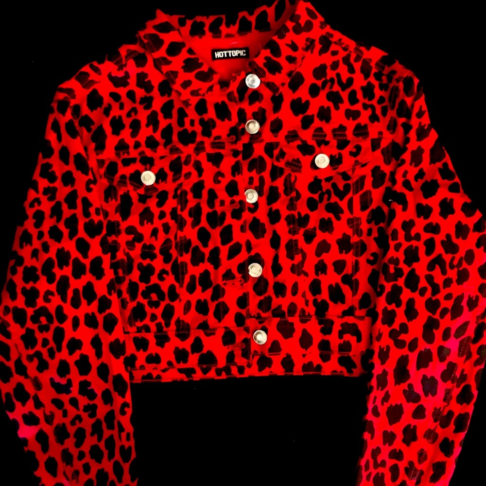 Hot Topic Black/Red Cheeta Print Crop Top Jacket L